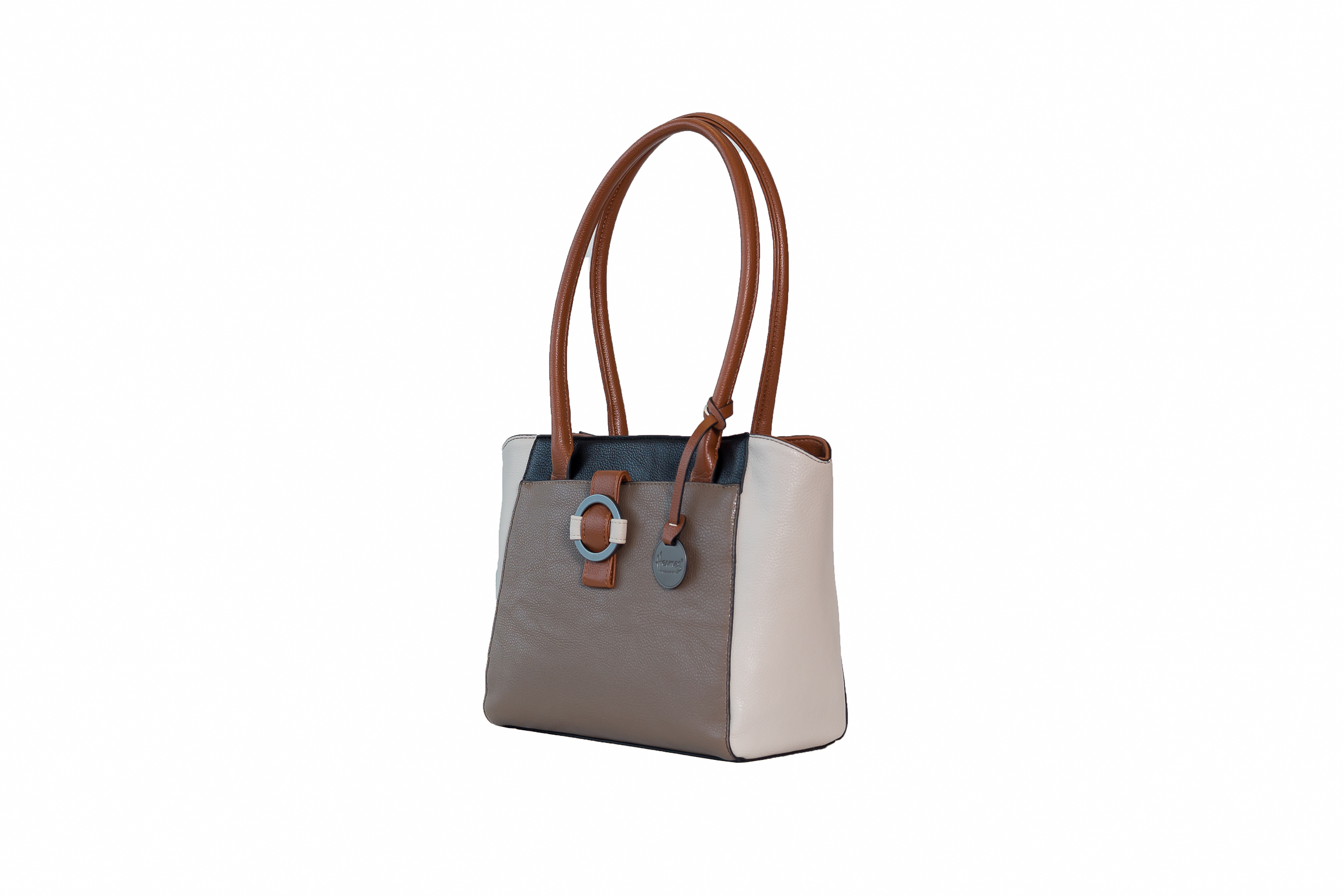 HermesNZ-bag shot Bag shot in studio